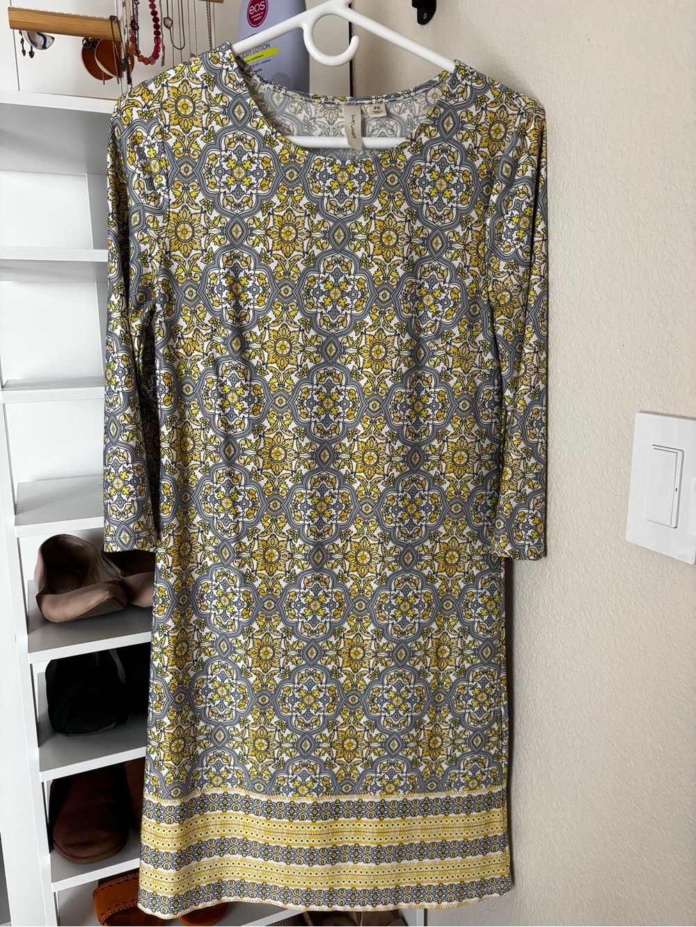 Tacera Gray and Yellow Geometric Midi Dress